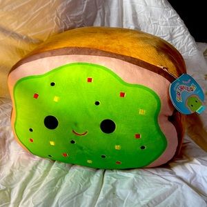 Squishmallows Avocado New with Tags (Sinclair)